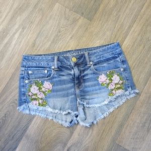 💙2/$10 SALE! Am. Eagle Jean Cutoff Stretch Shorts